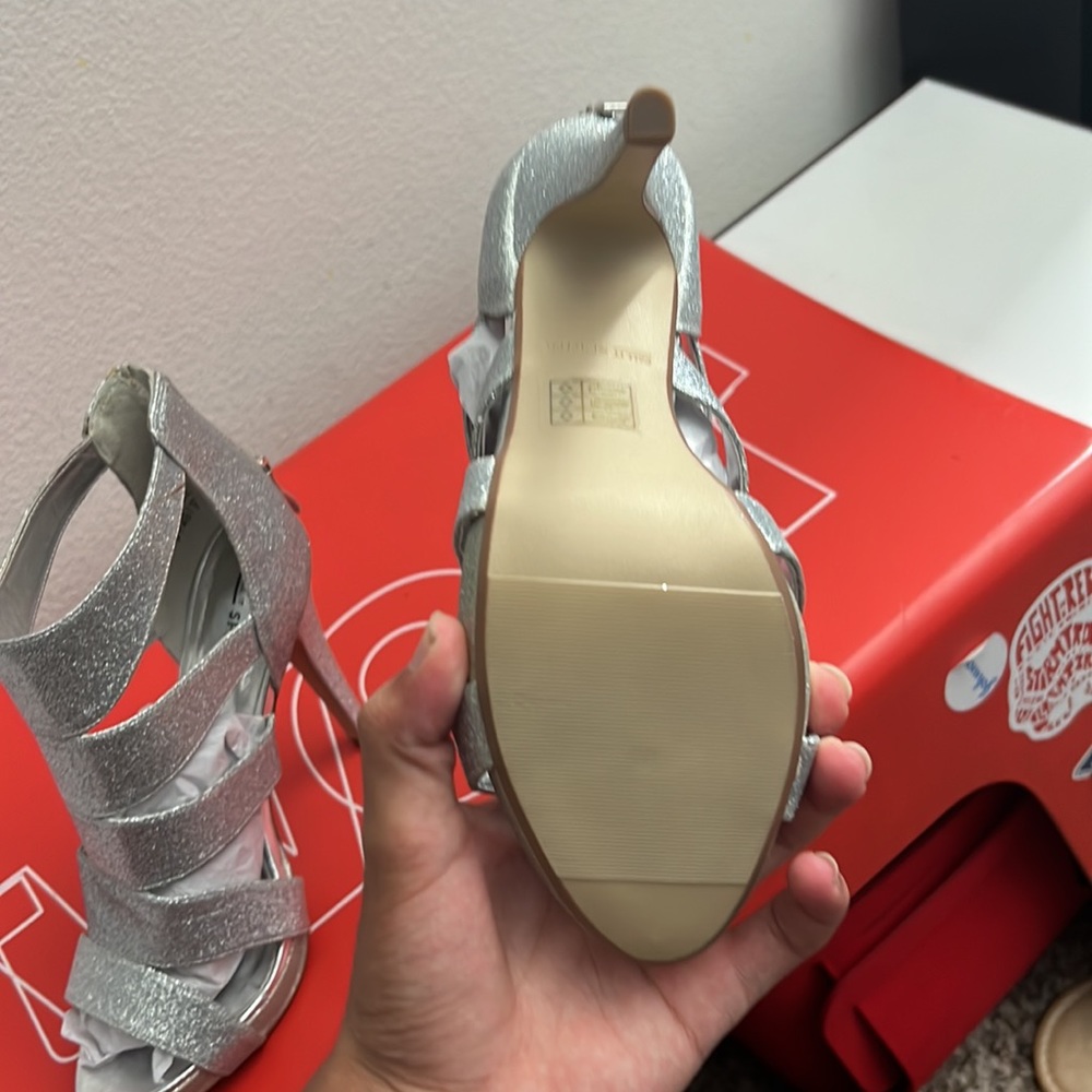 Call it Spring Heels NIB - Picture 4 of 5